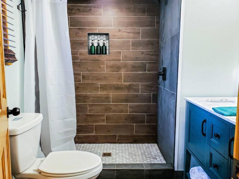 Fall Getaway Resort-3 King Suites, Dog-Friendly Seeley ภายนอก รูปภาพ