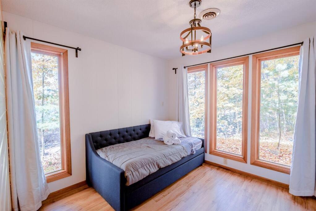 Fall Getaway Resort-3 King Suites, Dog-Friendly Seeley ภายนอก รูปภาพ
